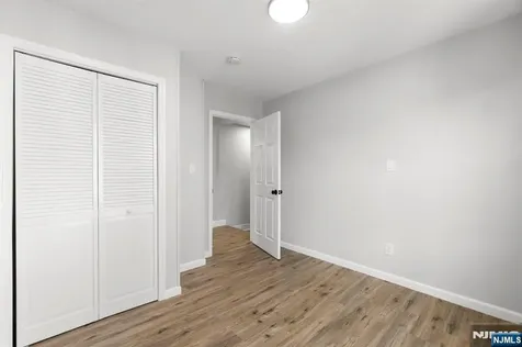 13 Orange Place Irvington NJ 07111