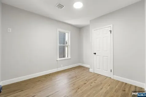 13 Orange Place Irvington NJ 07111