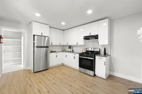 13 Orange Place Irvington NJ 07111