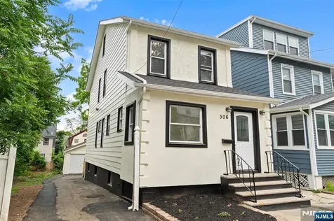 306-308 Smith Street Newark NJ 07106