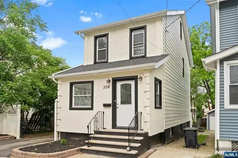 306-308 Smith Street Newark NJ 07106