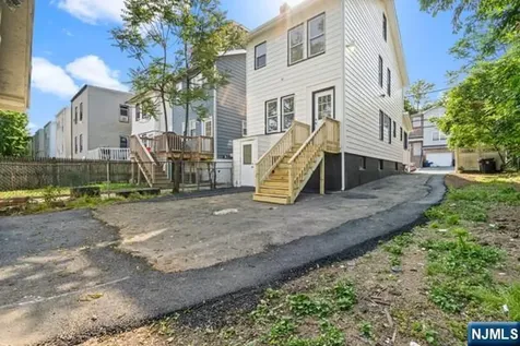 306-308 Smith Street Newark NJ 07106