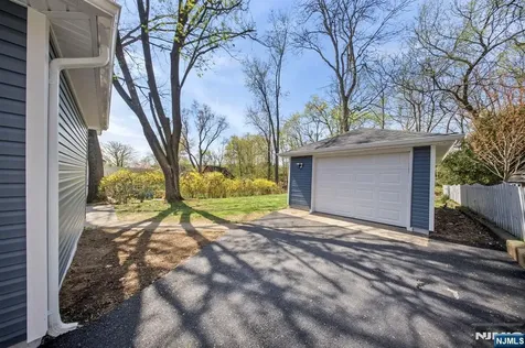 59 Erie Avenue Midland Park NJ 07432