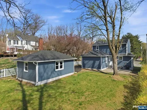 59 Erie Avenue Midland Park NJ 07432