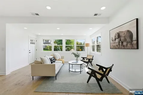 59 Erie Avenue Midland Park NJ 07432