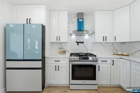 59 Erie Avenue Midland Park NJ 07432