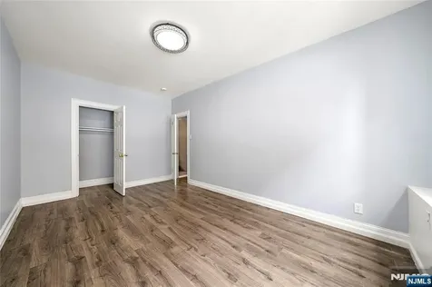 678 Anderson Avenue Cliffside Park NJ 07010