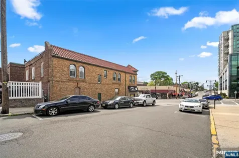 678 Anderson Avenue Cliffside Park NJ 07010