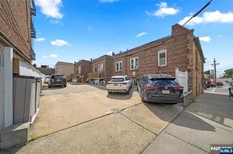 678 Anderson Avenue Cliffside Park NJ 07010