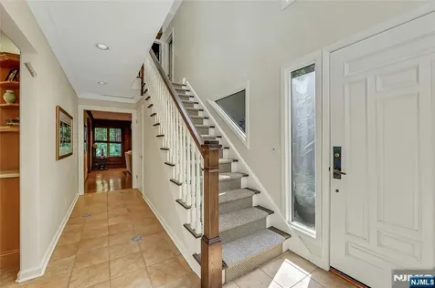 364 Canterbury Lane Wyckoff NJ 07481