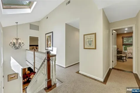 364 Canterbury Lane Wyckoff NJ 07481