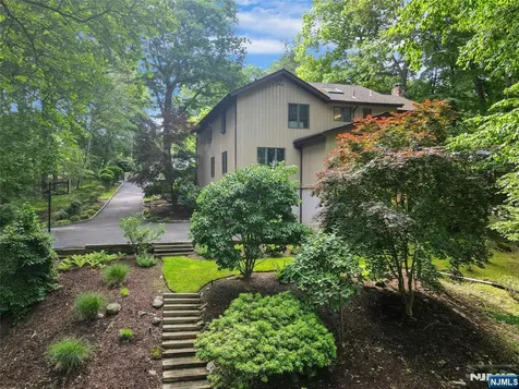 364 Canterbury Lane Wyckoff NJ 07481