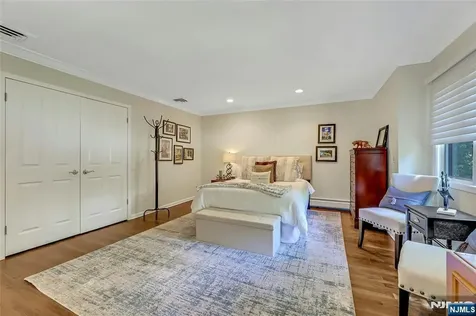 364 Canterbury Lane Wyckoff NJ 07481
