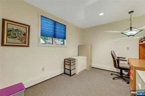 364 Canterbury Lane Wyckoff NJ 07481