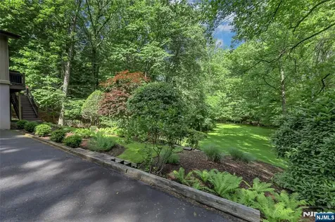 364 Canterbury Lane Wyckoff NJ 07481
