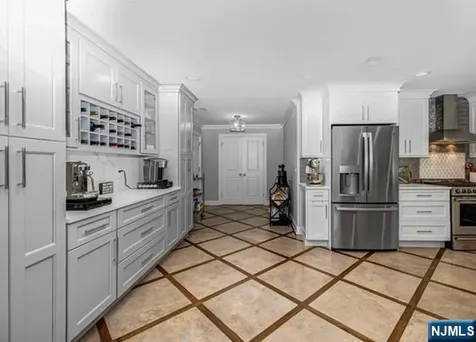 150 Fremont Avenue Park Ridge NJ 07656