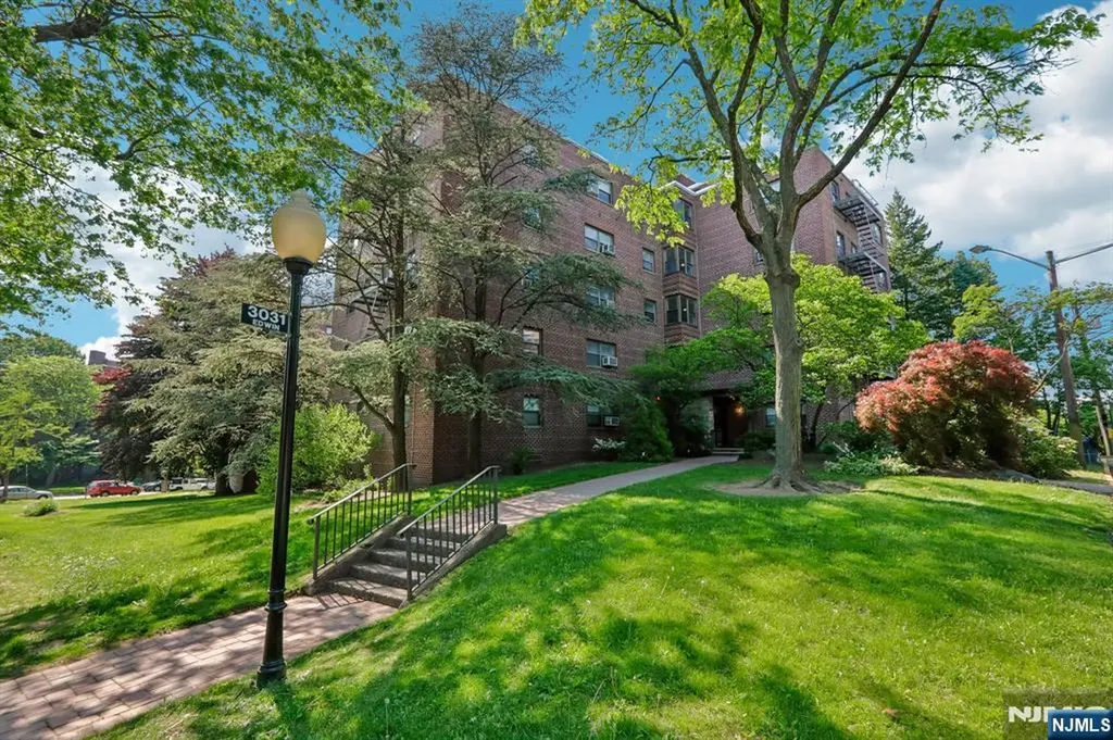 3031 Edwin Avenue Fort Lee NJ 07024