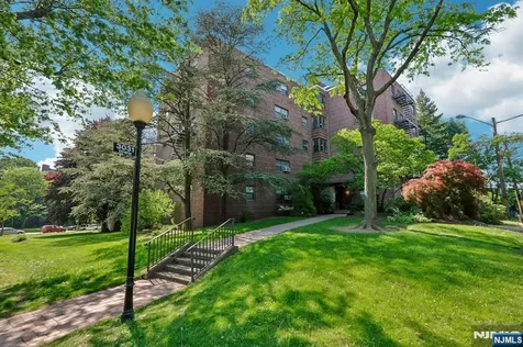 3031 Edwin Avenue Fort Lee NJ 07024
