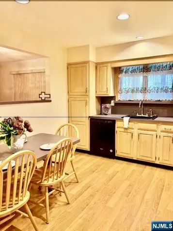 620 Midland Avenue Saddle Brook NJ 07663