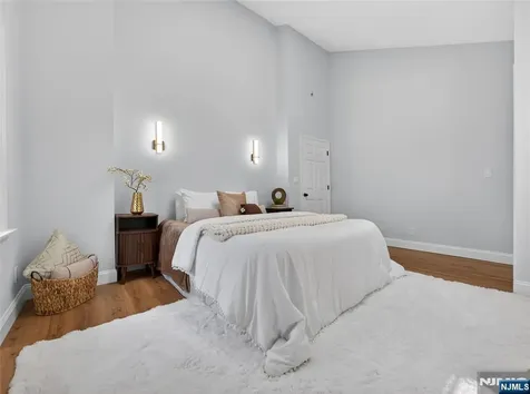 538 Coolidge Place Paramus NJ 07652