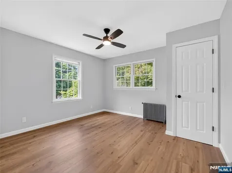 538 Coolidge Place Paramus NJ 07652