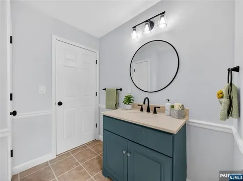 538 Coolidge Place Paramus NJ 07652