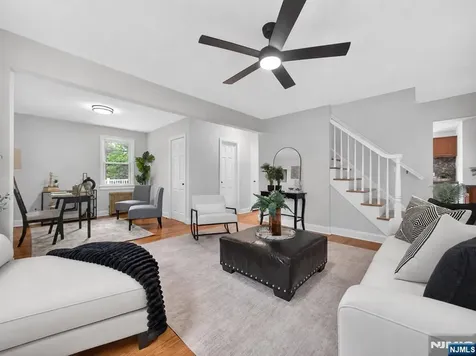 538 Coolidge Place Paramus NJ 07652