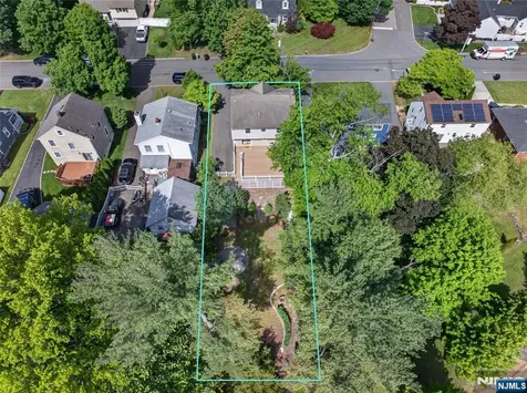 538 Coolidge Place Paramus NJ 07652