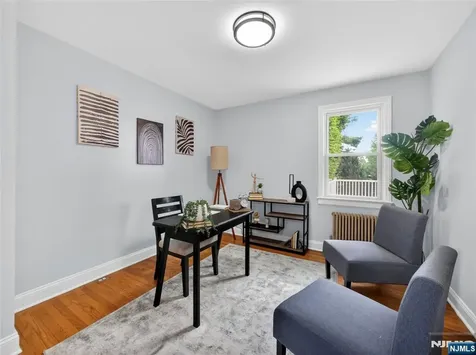 538 Coolidge Place Paramus NJ 07652