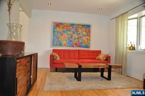 24 Elmwood Terrace Cresskill NJ 07626