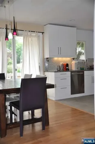 24 Elmwood Terrace Cresskill NJ 07626