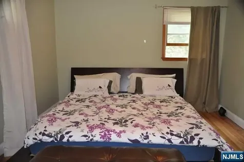 24 Elmwood Terrace Cresskill NJ 07626