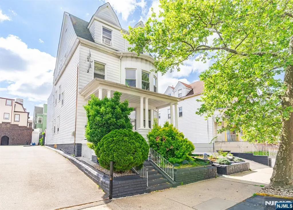 257 Parker Street Newark NJ 07104