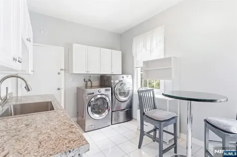 257 Parker Street Newark NJ 07104