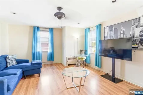 257 Parker Street Newark NJ 07104