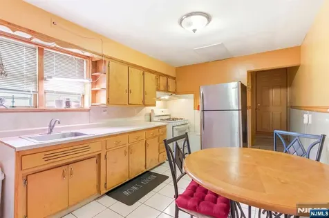 257 Parker Street Newark NJ 07104