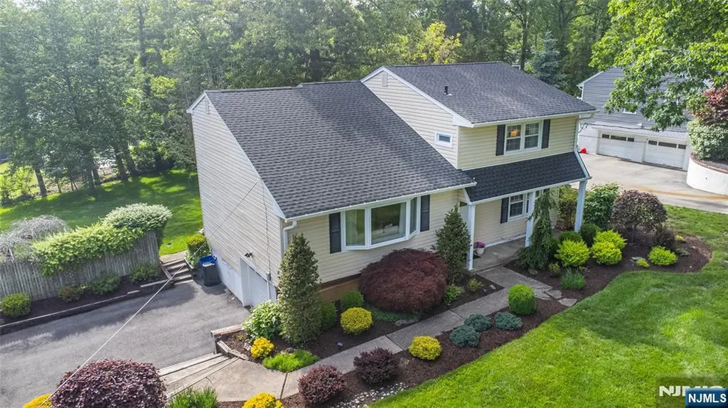 27 Bogert Road Montville Township NJ 07058