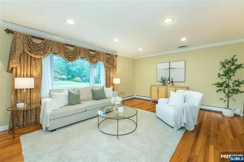 27 Bogert Road Montville Township NJ 07058