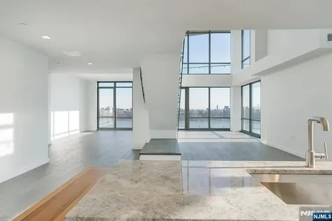 320 Adolphus Avenue Cliffside Park NJ 07010