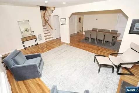 84 12th Street Cresskill NJ 07626
