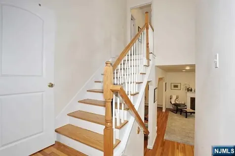 84 12th Street Cresskill NJ 07626