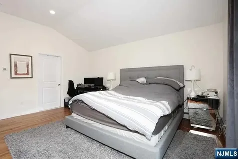 84 12th Street Cresskill NJ 07626