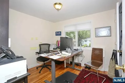 84 12th Street Cresskill NJ 07626