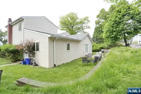 84 12th Street Cresskill NJ 07626