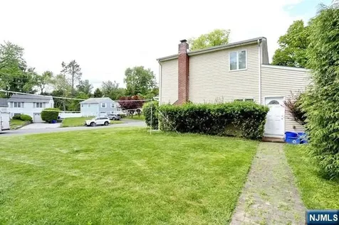 84 12th Street Cresskill NJ 07626