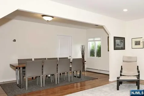 84 12th Street Cresskill NJ 07626