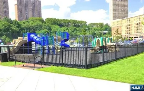 24 Ave At Port Imperial West New York NJ 07093