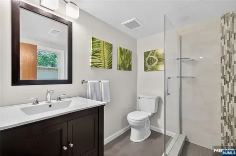 25 Cottontail Trail Upper Saddle River NJ 07458