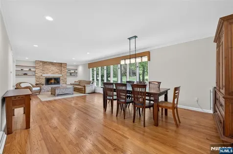 25 Cottontail Trail Upper Saddle River NJ 07458