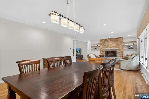 25 Cottontail Trail Upper Saddle River NJ 07458